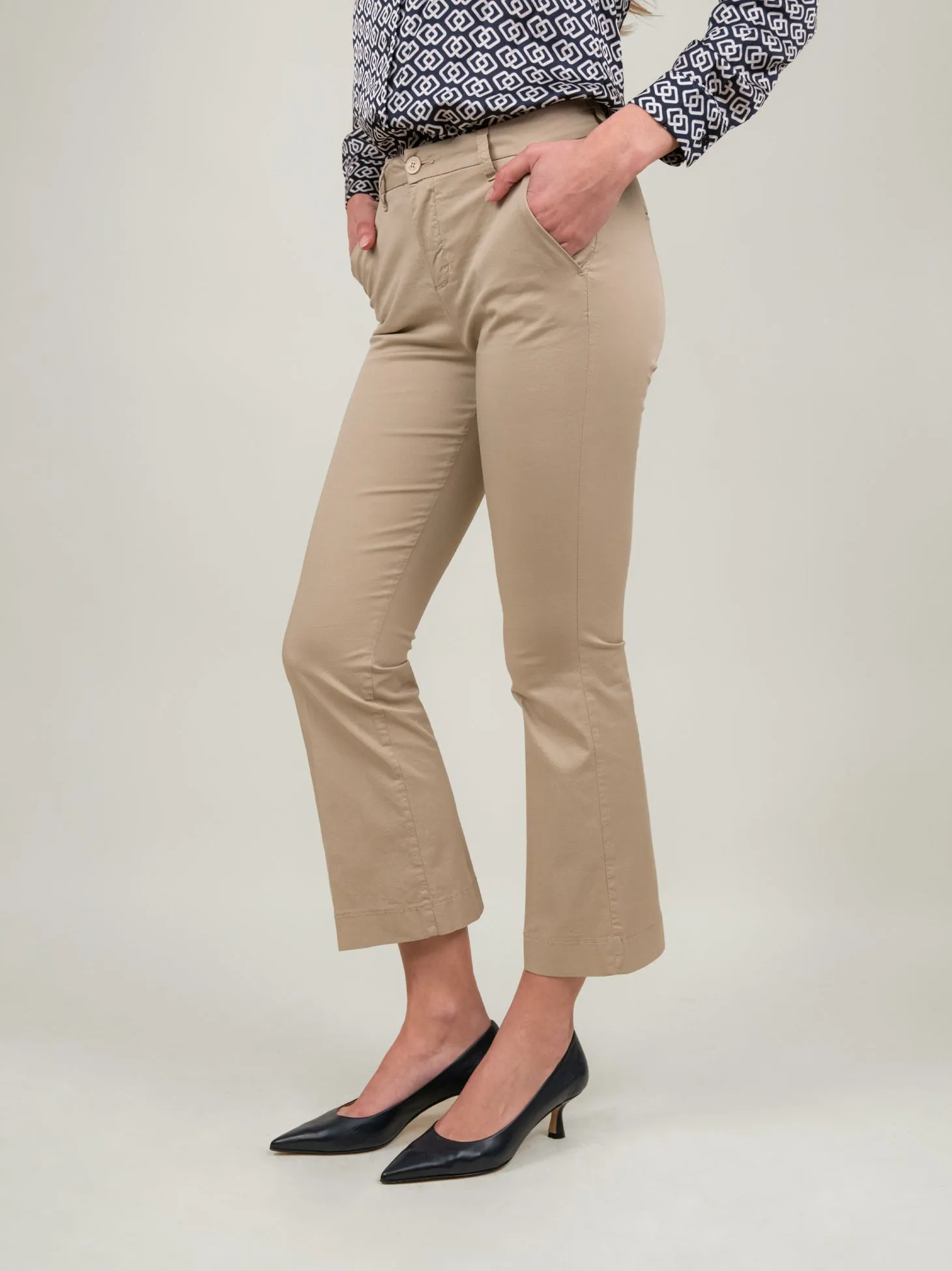 PANTALONE A TROMBETTA IN COTONE BEIGE